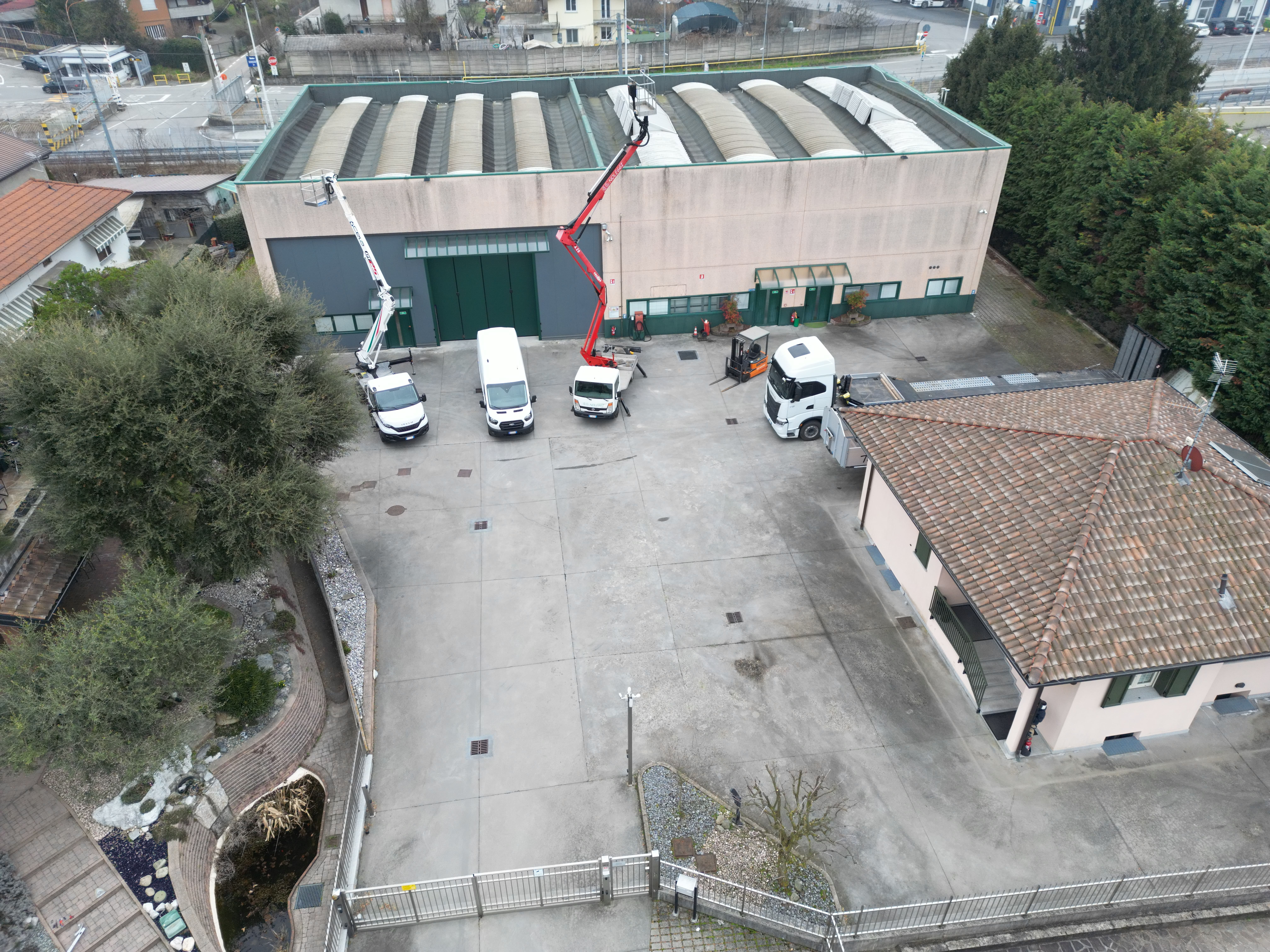 Ternate · Sede - Uffici amministrativi, progettazione - Capannone di produzione