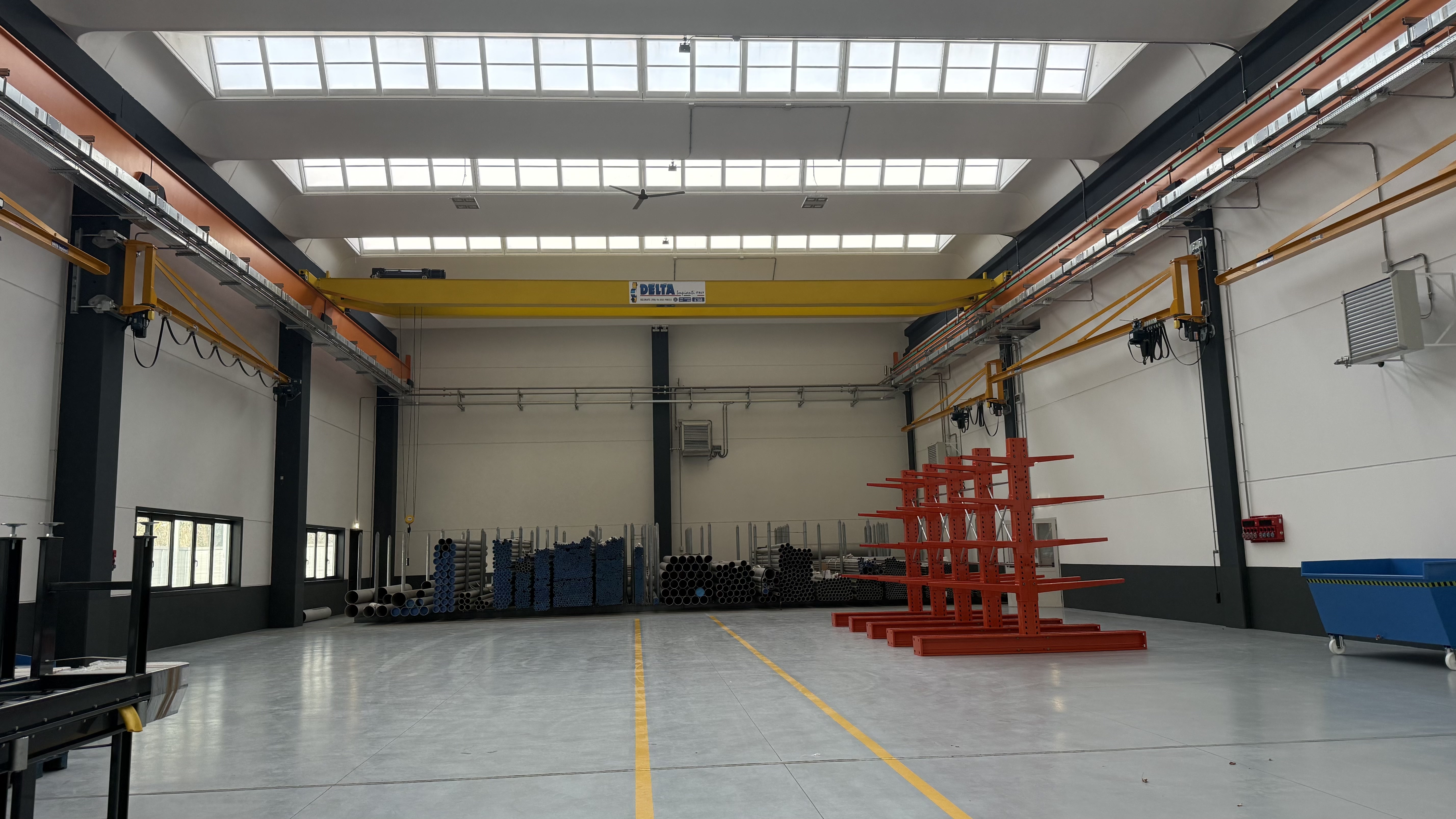 Reparto produzione tubazioni inox · Foto da inserire 4